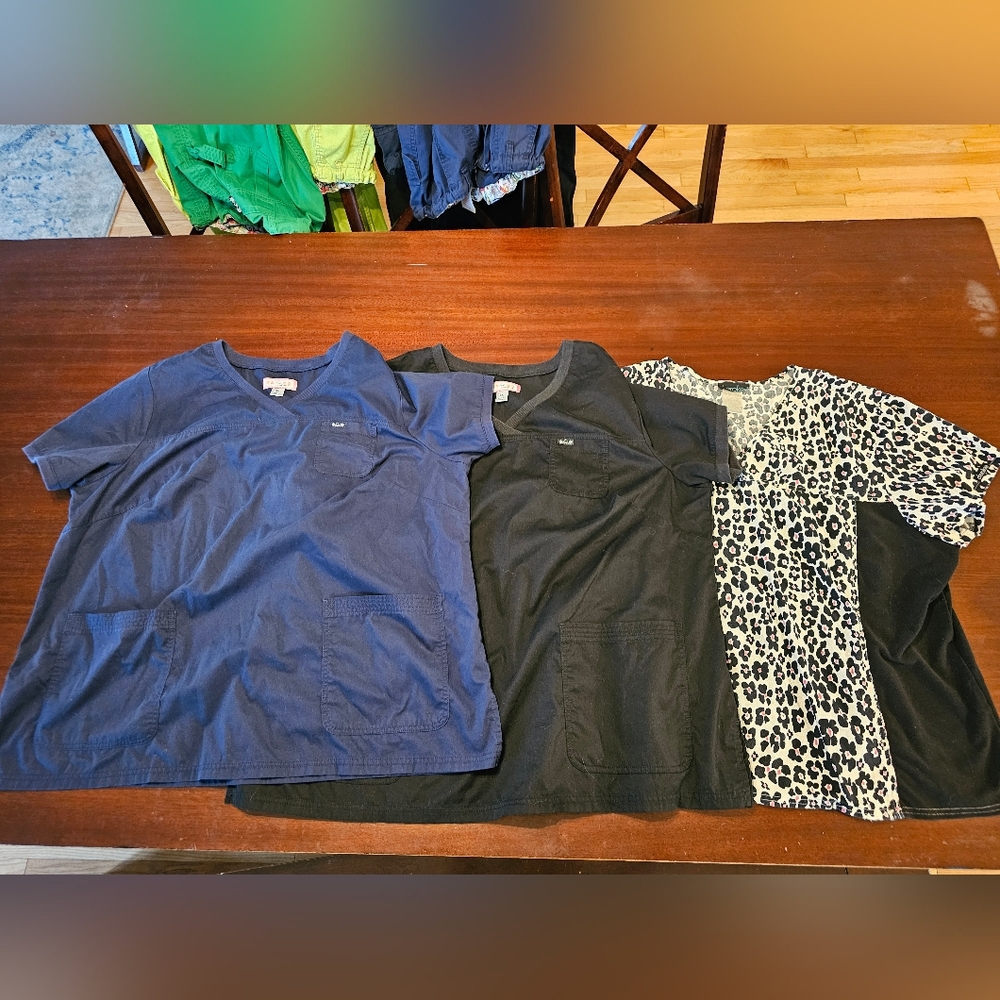 3x scrub tops